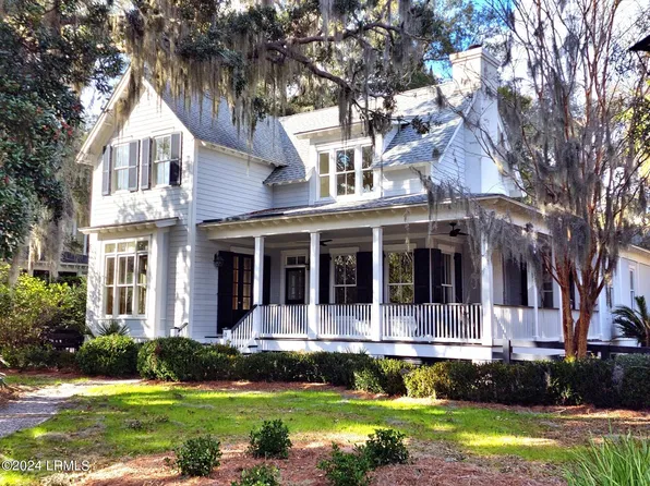 12 Elizabeth Rd, Hilton Head Island, SC 29926