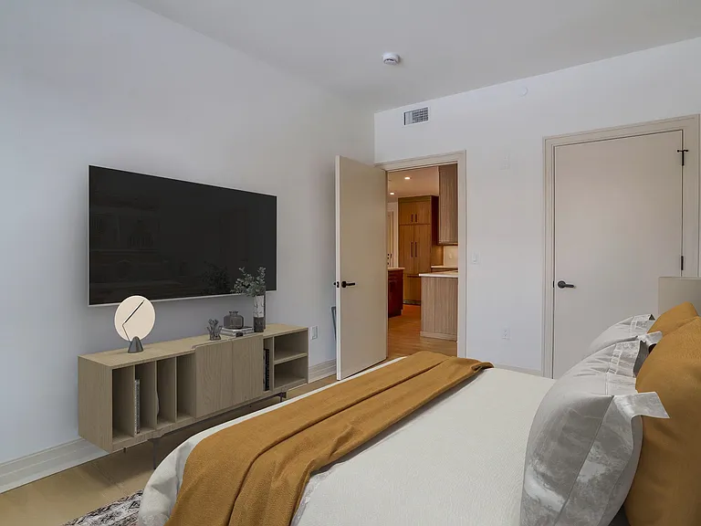 931 Madison St #308 — Photo 9