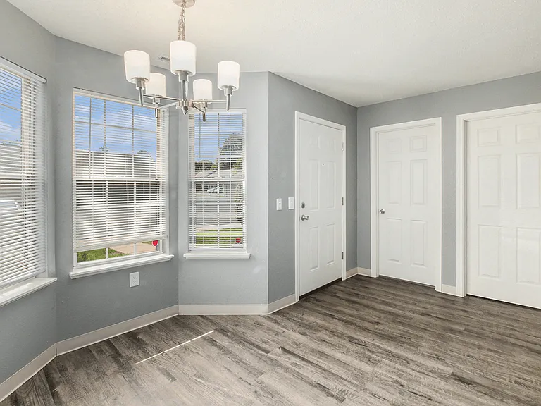 900 West Townhomes — Photo 10