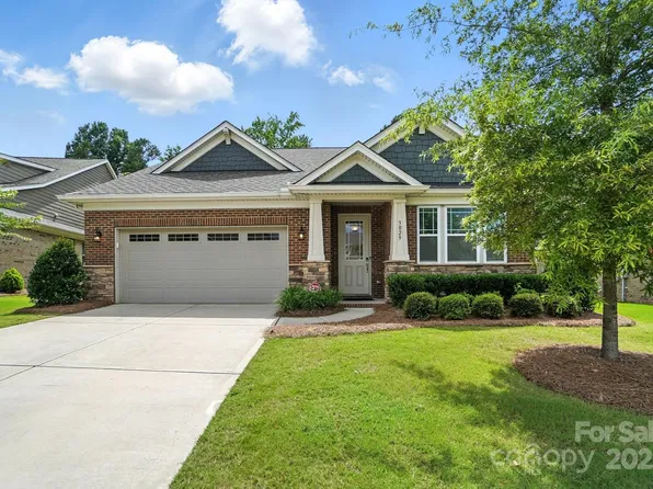 3029 Marchers Trace Dr, Mint Hill, NC 28227