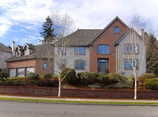 2851 Beacon Hill Dr, West Linn, OR 97068