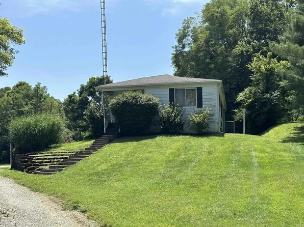 573 W Hobart Rd, Bloomington, IN 47403