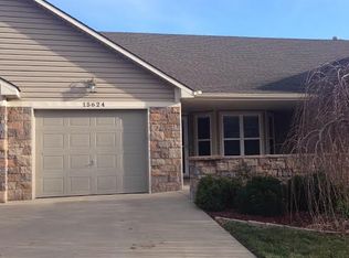 15624 Landauer Cir, Basehor, KS 66007