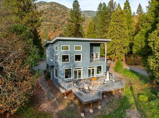 5375 Averill Dr, Grants Pass, OR