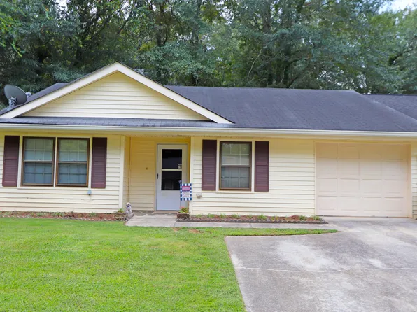154 Wrenwood Ln, Carrollton, GA 30117