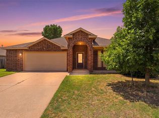 11316 NW 96th St, Yukon, OK 73099