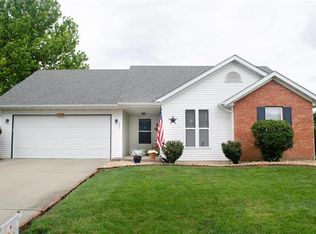 3237 Eastridge Dr, Shiloh, IL 62221