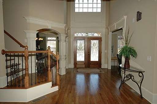 3rd image of 7513 Elderberry Dr