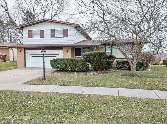 5th image of 611 N Longwood Ct