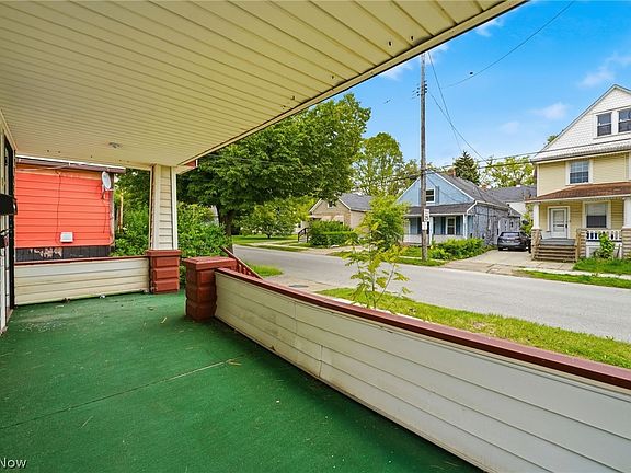 4th image of 6511 Fullerton Ave