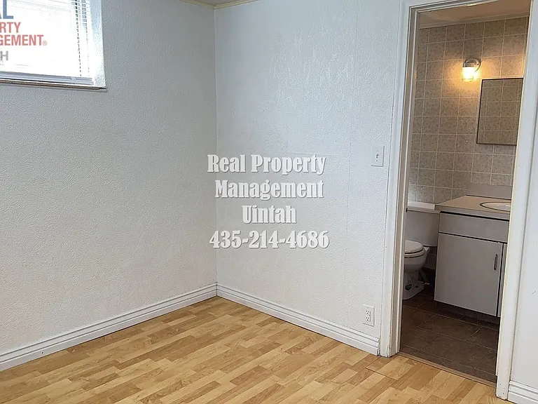 145 W 100 N — Photo 22