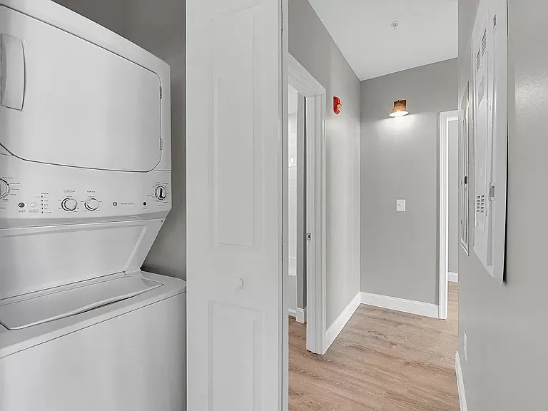 109 W Lexington St #3C — Photo 6