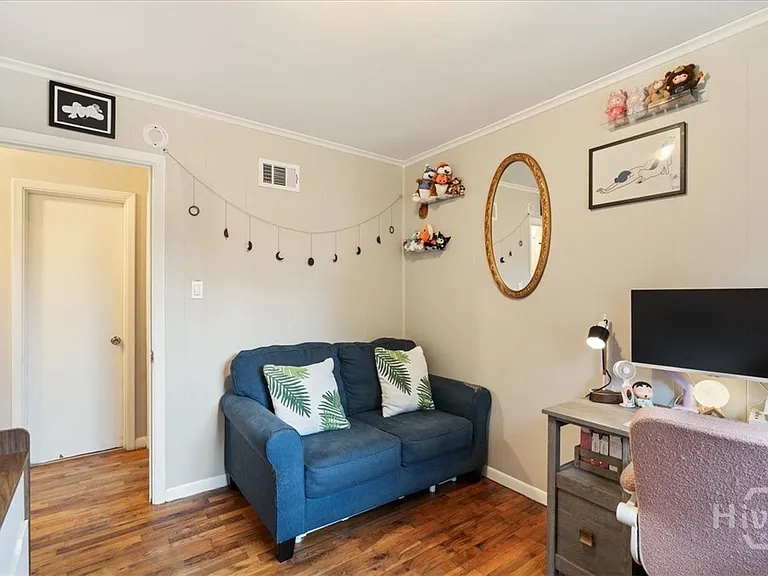 325 Manor Dr — Photo 12