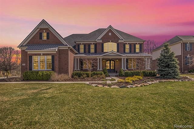 1st image of 2280 Highland Dr