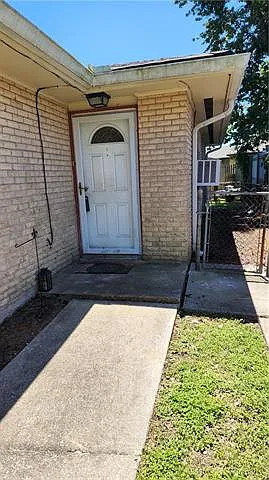 4534 Park Dr S Photo 1