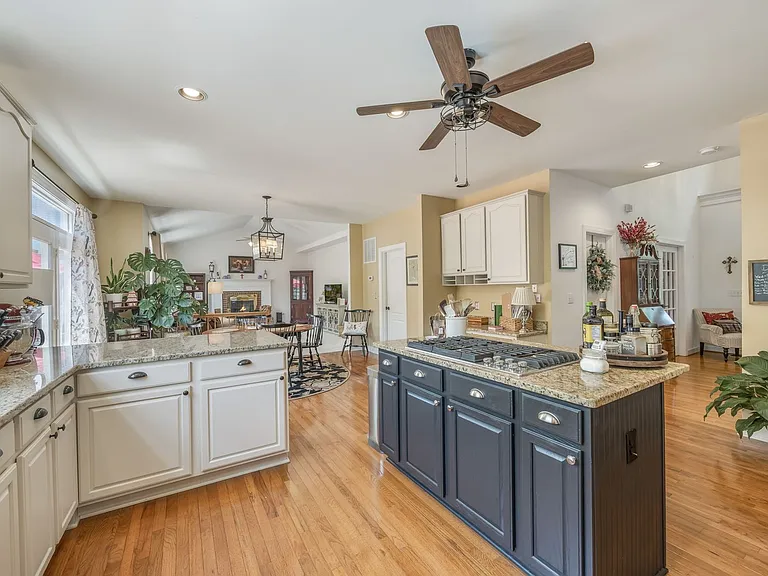 26 Kirby Ln — Photo 15