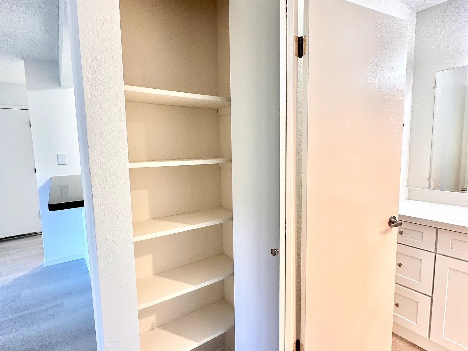 1 bed, 585 sqft, $2,095 — Photo 3