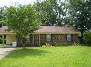 826 Feemster Lake Rd, Tupelo, MS 38804