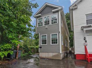 11 Baldwin Ct, Providence, RI 02907