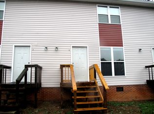 545 12th Ave NE #D, Hickory, NC 28601