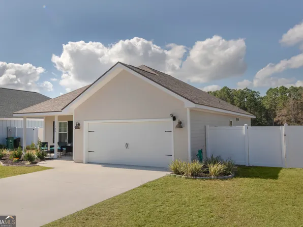 104 Eva Dr, Saint Marys, GA 31558
