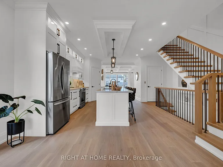 819 Fairview Ave — Photo 8