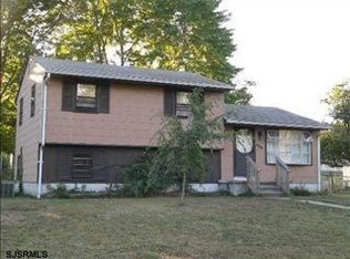 494 Holly Ave, Galloway, NJ 08205