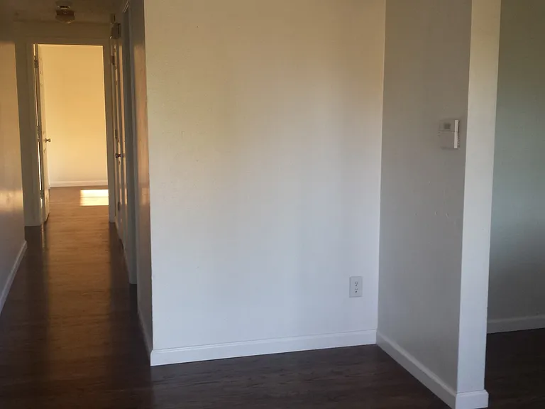 11711 SE 166th Pl — Photo 3