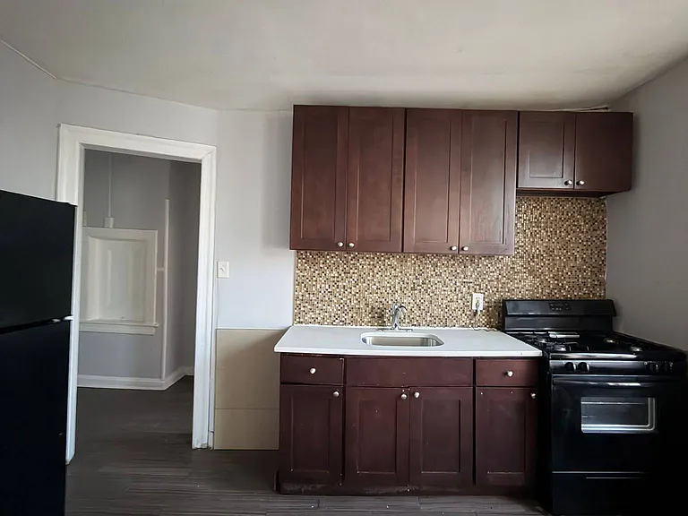 473-475 Ocean Ave #3R — Photo 1