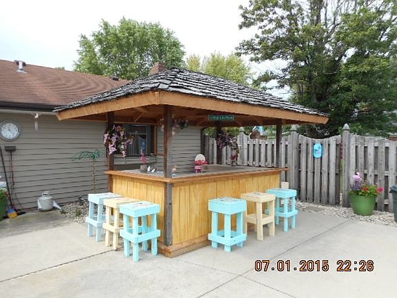 3rd image of 1500 W Buckingham Dr