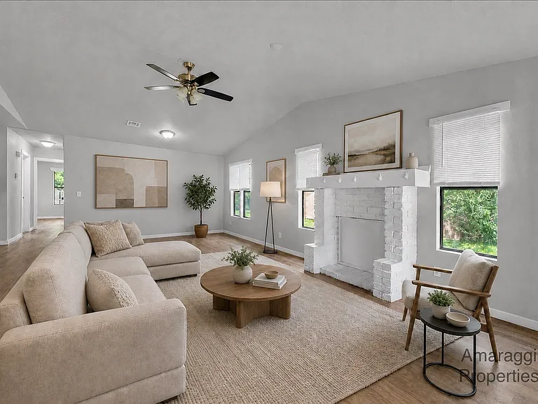 1012 N Turtle Creek Dr — Photo 3