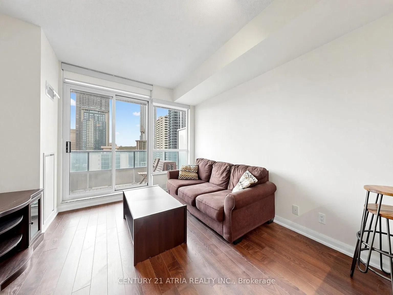 2 bed, $2,375 — Photo 3