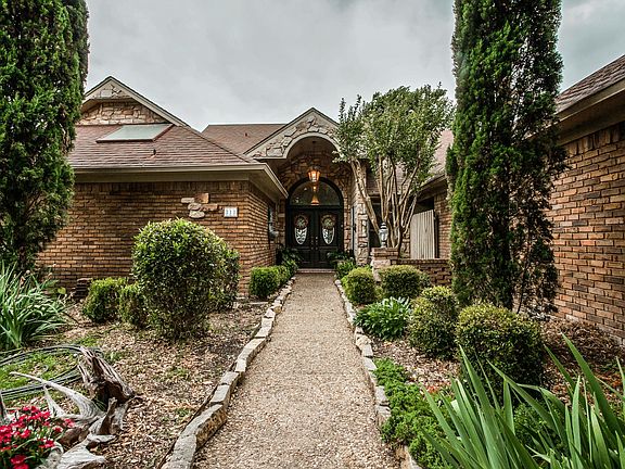 3rd image of 311 Stonebridge Dr