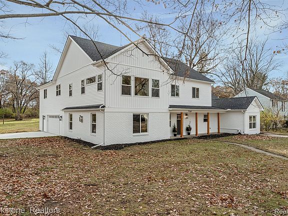 3rd image of 7369 Sweetbriar Rd