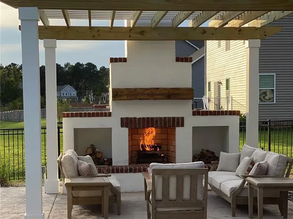 2240 Moonlight Point, Williamsburg, VA 23185