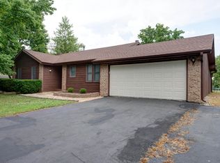 1607 E Sycamore St, Ozark, MO 65721