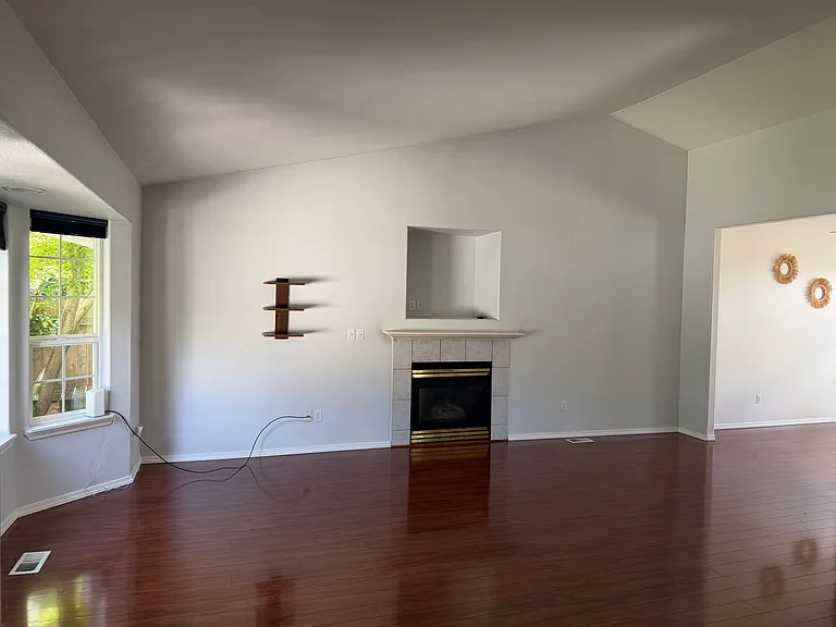 15910 NE 83rd St — Photo 5