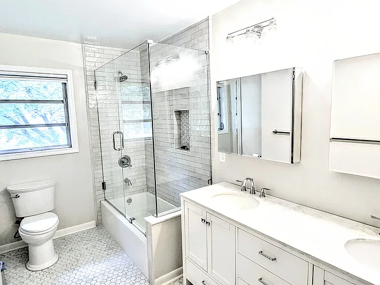 133 Laurel Forest Cir NE — Photo 3