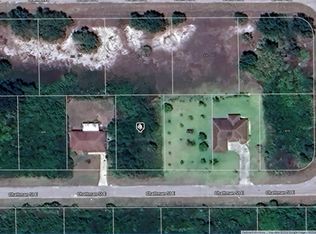 613 Chattman St E, Lehigh Acres, FL 33974