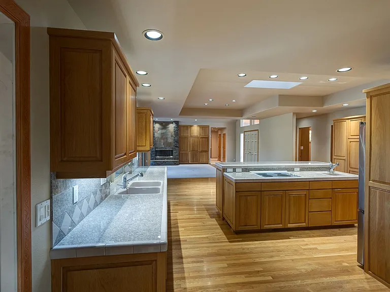 2759 NW Champion Cir — Photo 11