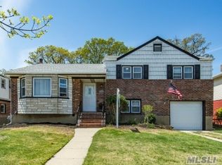 170 Wellington Rd, Elmont, NY 11003