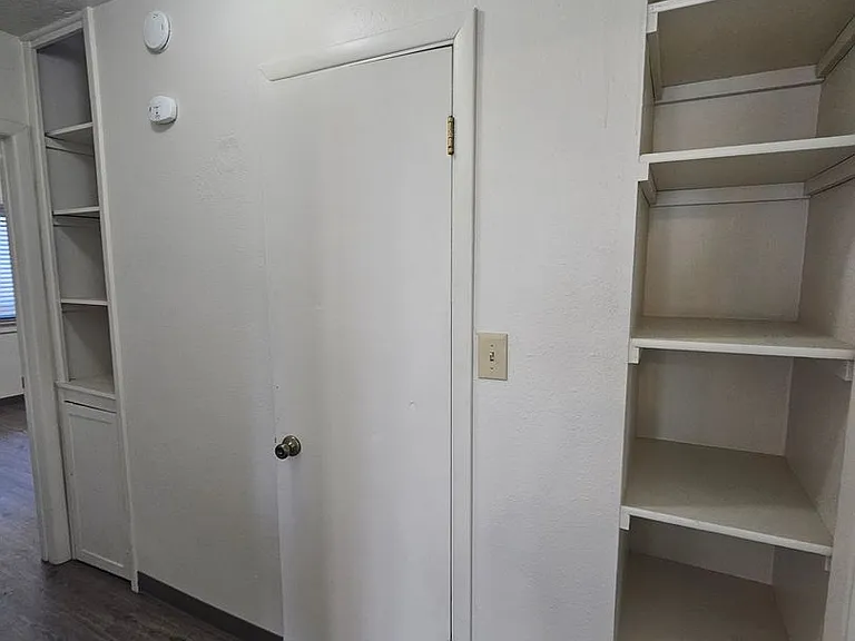 125 N Columbus Ave — Photo 15