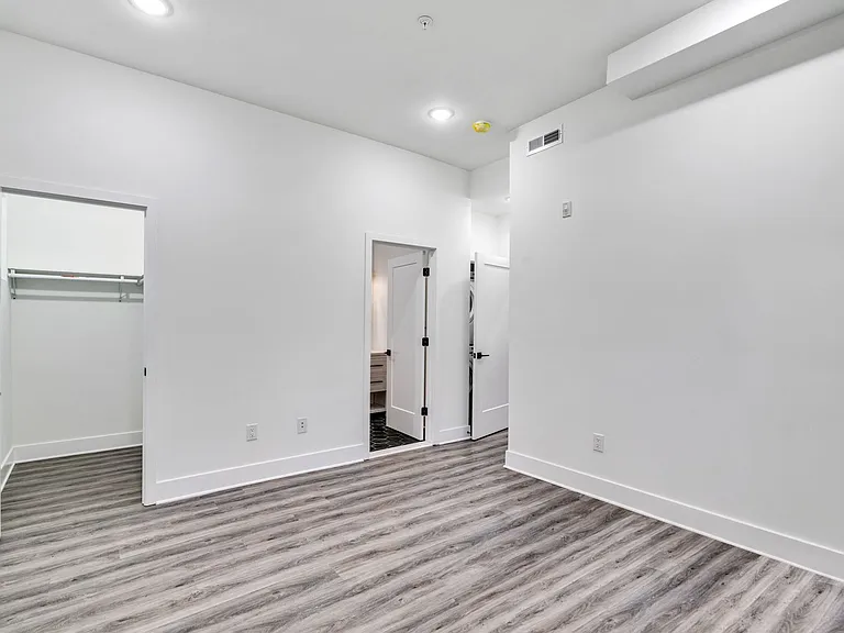4735 Hazel Ave — Photo 39
