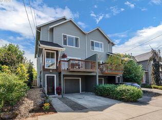 948 NE Roselawn St, Portland, OR