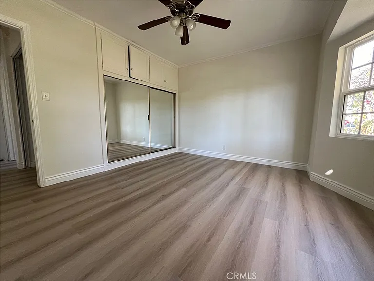 6653 Quakertown Ave — Photo 17