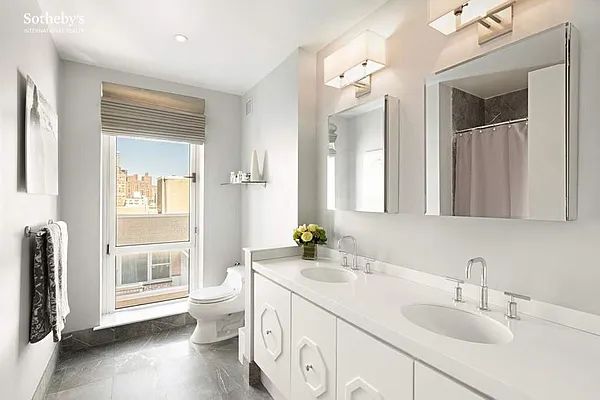 Sold by Sotheby's International Realty | media 7