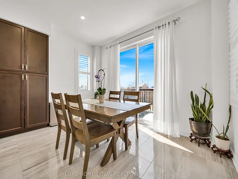 19 Findlay Way — Photo 13