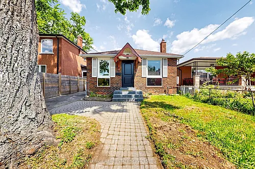 31 Rosemeade Ave Photo 1