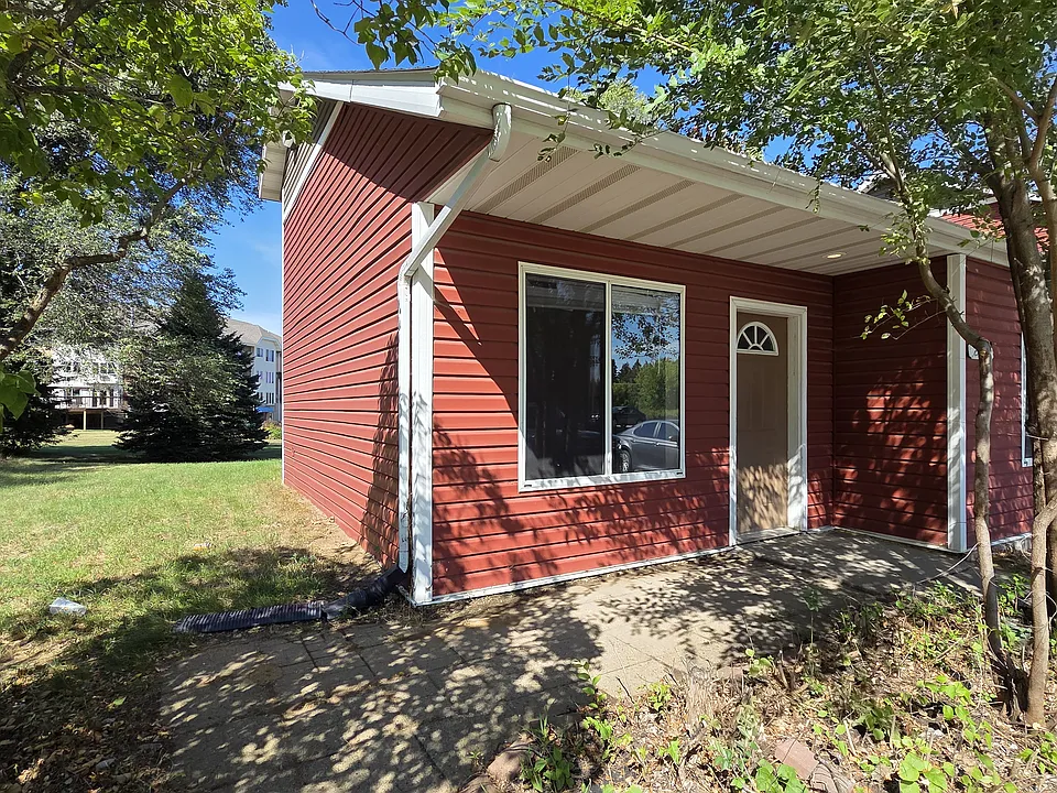 2621 Malmquist Ave