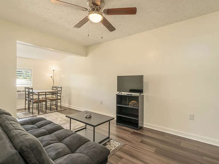Plumeria Rd — Photo 18